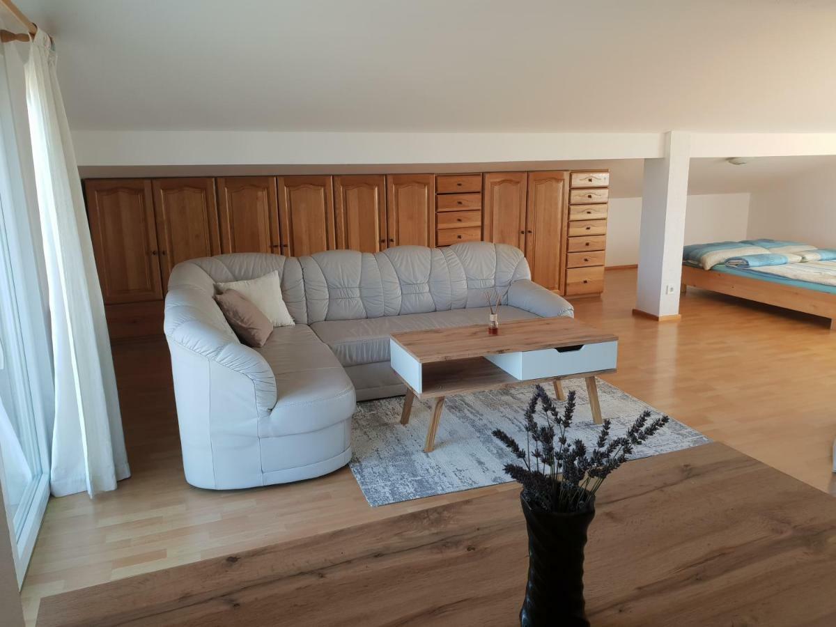 Apartment Luca プーラ エクステリア 写真